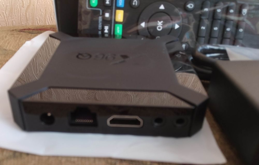 Смарт бокс приставка Smart box TV на будь-який смак