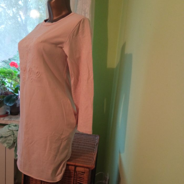 Włoska dresowa sukienka r.40