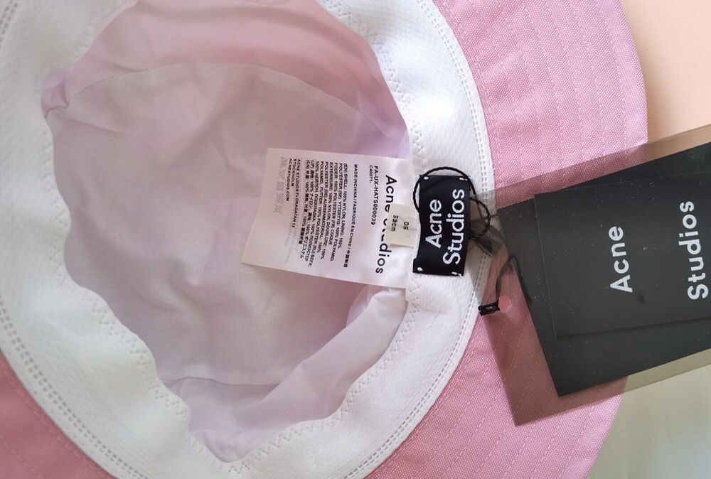 Панама Acne Studios в фірмовій коробці