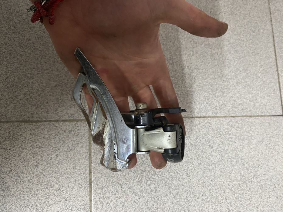 Desviador dianteiro shimano deore