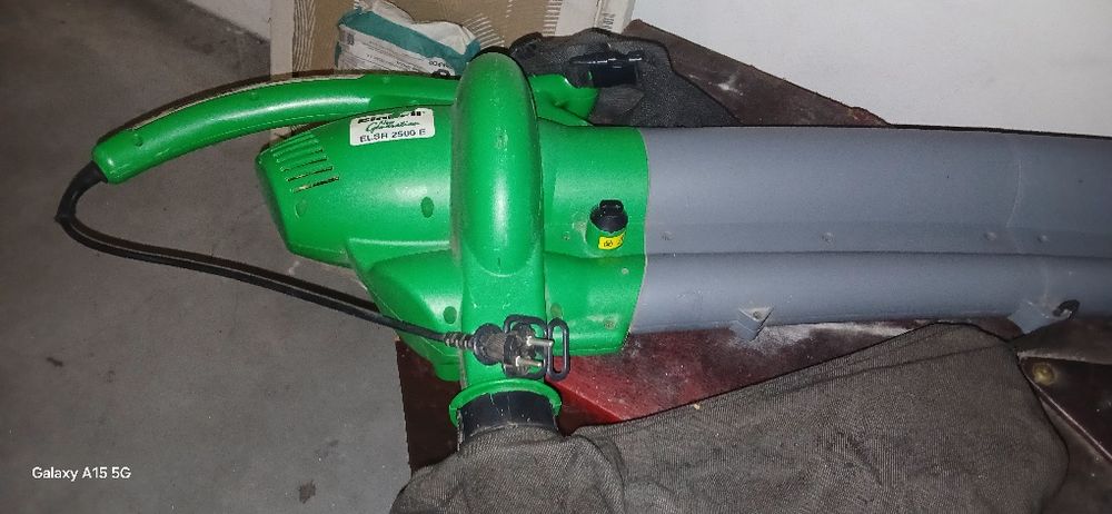 Máquina de soprar e expirar folhas