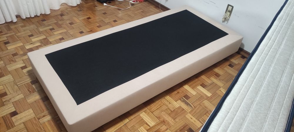 Conjunto cama e colchão