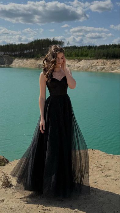 Продаю випускну сукню