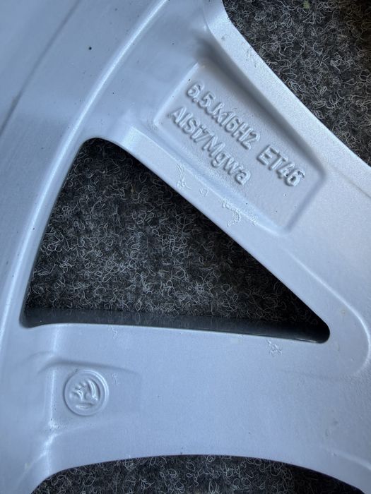 Диски R16 5/112 ЕТ46 6.5j Skoda Octavia A7 Оригінал поштучно