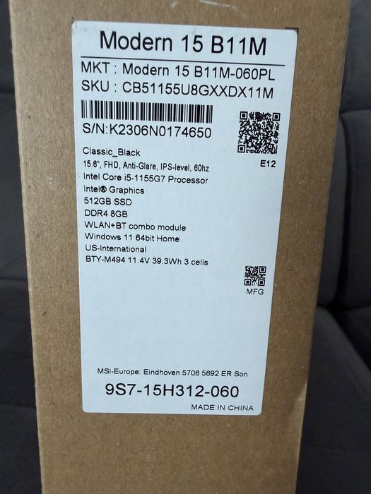 Laptop MSI  Modern 15 B11M