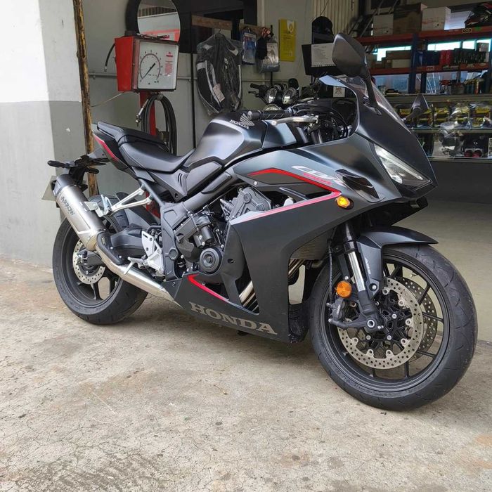 Vendo Honda Cbr 650R Eclutch