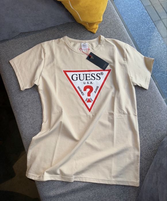 Новые футболочки Guess, miu miu