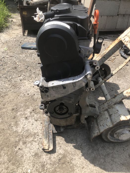 Двигатель  двс 1.9  volkswagen т5