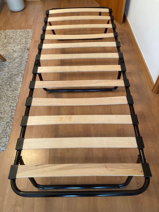 Cama de armar c/ colchão