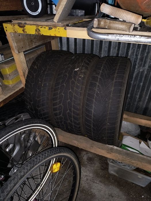 Opony z felgami rozmiar 16 prawdopodobnie Vivaro Trafic