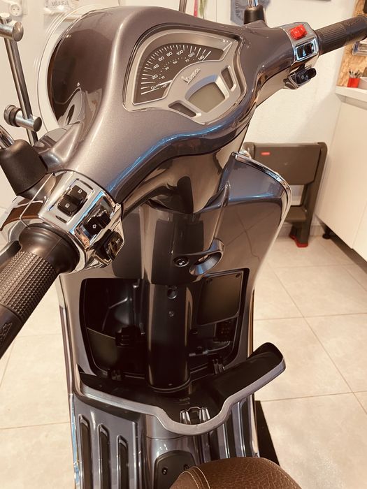Vespa primavera touring 125