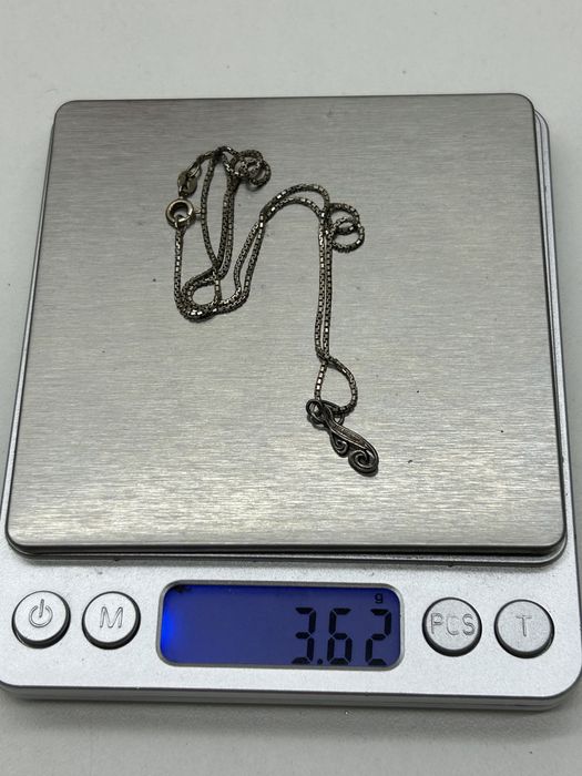 Piękny wisiorek z łańcuszkiem 925 srebro 3.6g