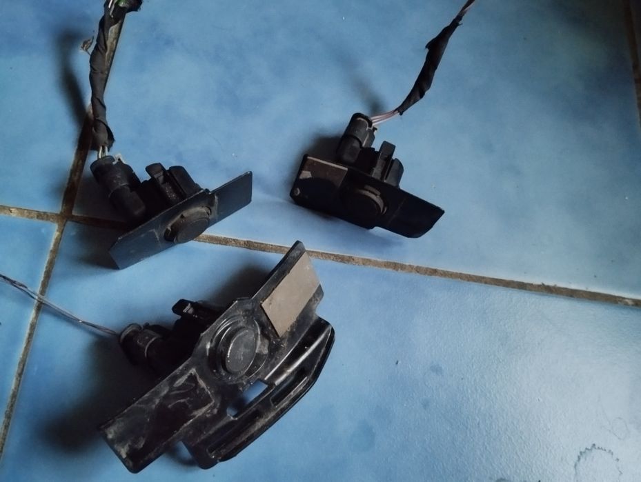 Продам оригінальні парктроніки з кронштейнами переднього бампера Ауді