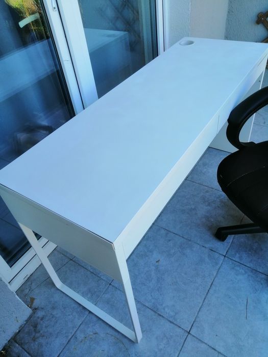 Biurko ikea plus krzesło