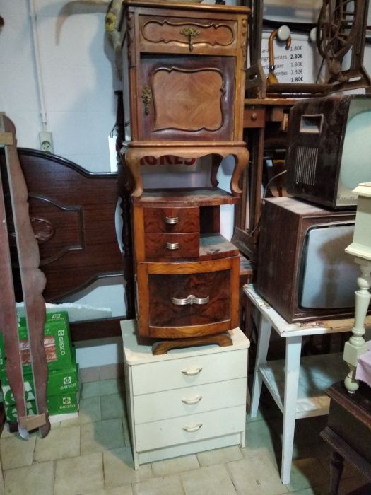 Máquina de costura64741324820610123