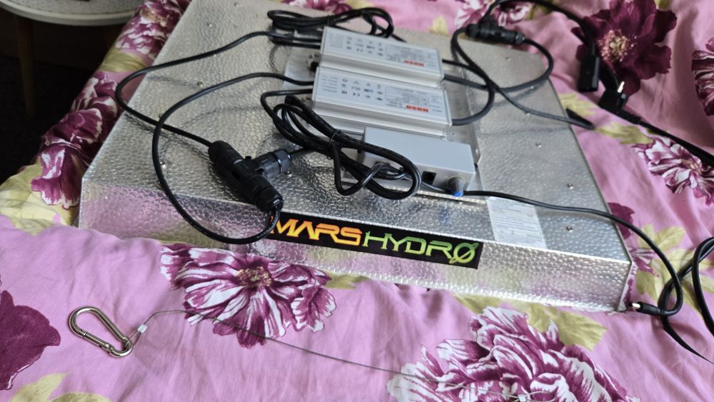 Lampa Mars Hydro TSW-2000 (300w)