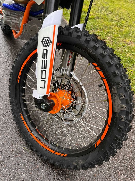Мотоцикл GEON DAKAR GNS 300 NB (21/18) МКПП-6