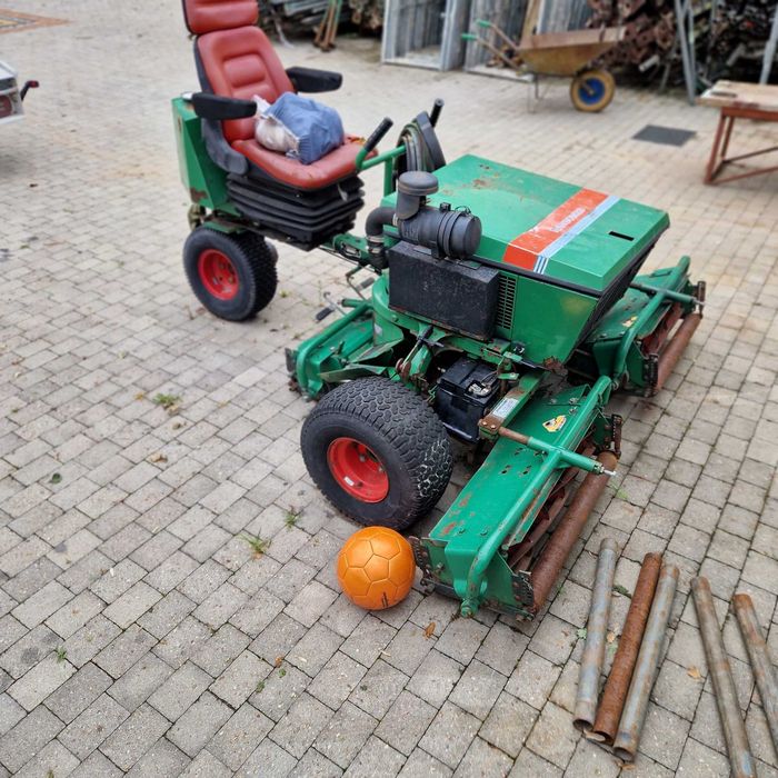 kosiarka wrzecionowa Ransomes Kubota