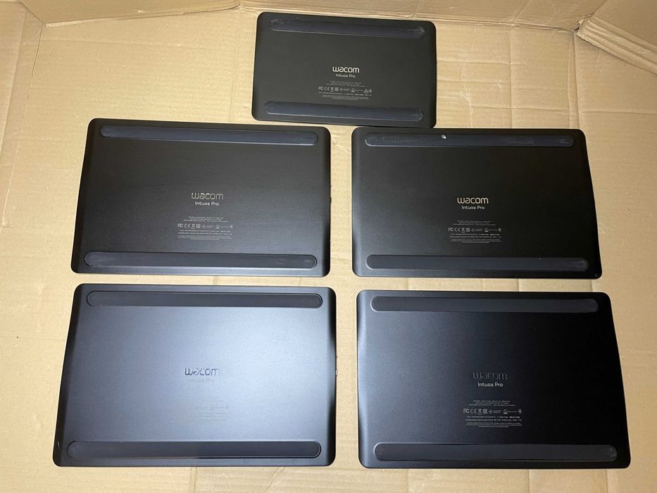 Tablet Graficzny Wacom Intuos Pro M PTH-660 USZKODZONE na części 6 szt