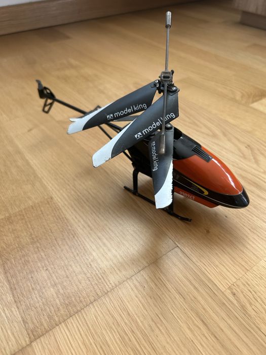 Вертоліт на радіокеруванні