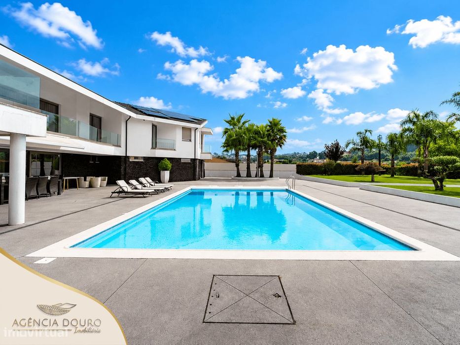 Moradia T4 com piscina em Arreigada, Paços de Ferreira