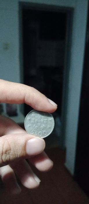 Vendo esta moeda de cinco escudos