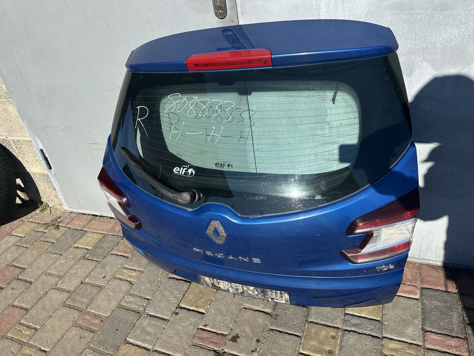 Крышка багажника ляда Renaut Megane 3