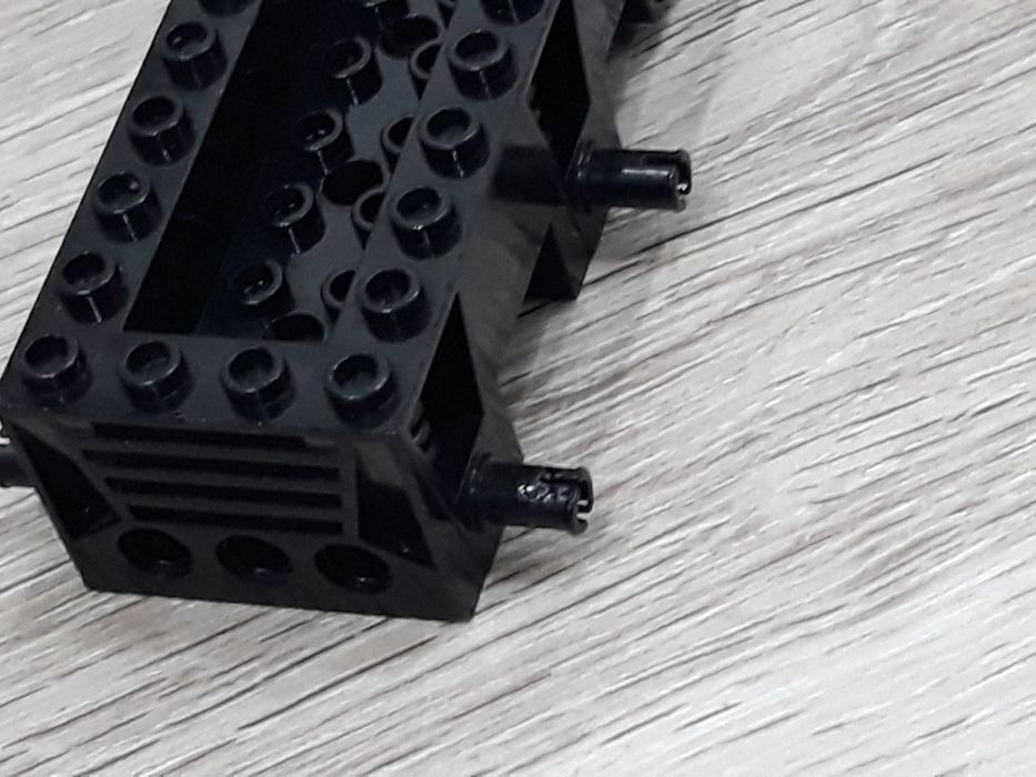 Klocki Lego ‐czarne elementy