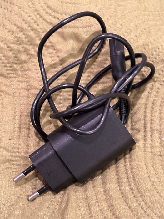 Braun Charger - For Electric Razor - Very Good Quality