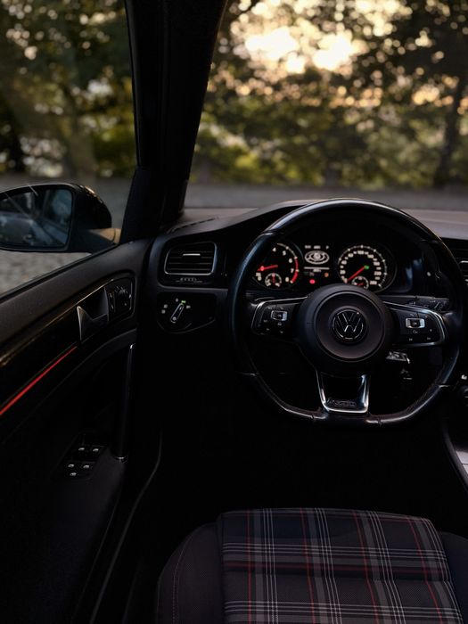 VW GOLF 7 GTI DSG 2.0 220cv