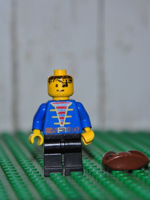 F1913. Figurka LEGO Pirates - pi080 Pirate
