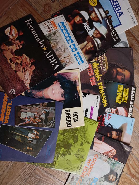 Vendo vários discos de música antigos