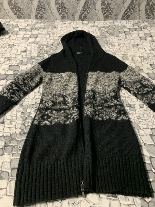 Продам кофту с капішоном. Олх доставка