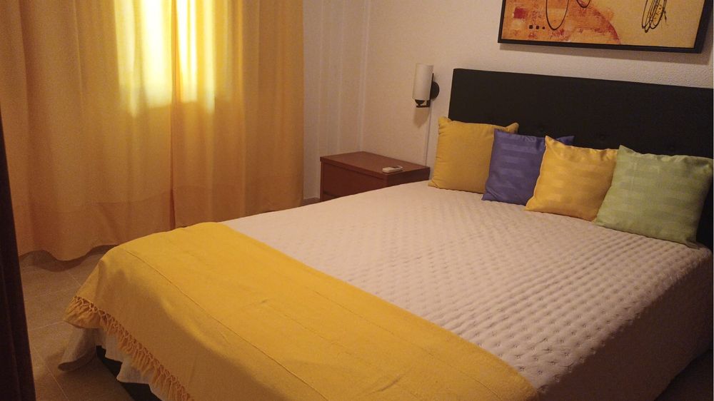 Apartamento T1 - 1ª Linha da praia c/garagem wi-fe