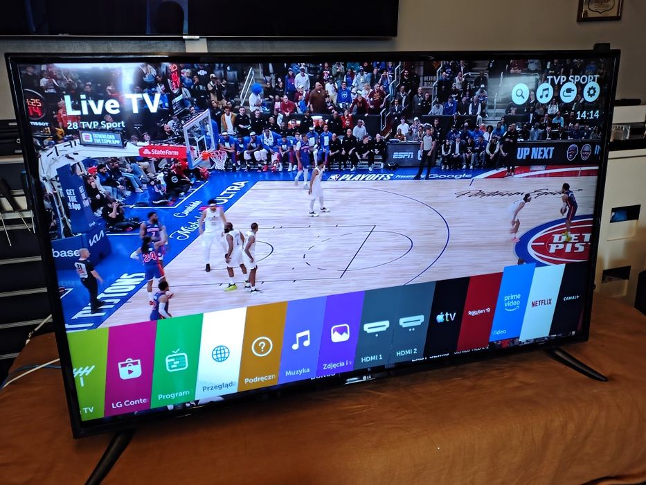 LG 55" 4K LED Smart TV Netflix YouTube dvbt2 hevc