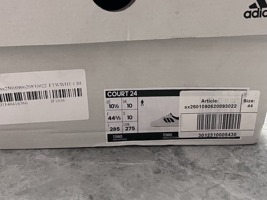 Оригінал кросівки adidas /28,5cм