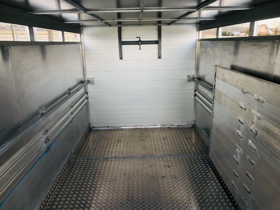 Sprzedam nową zabudowe do żywca