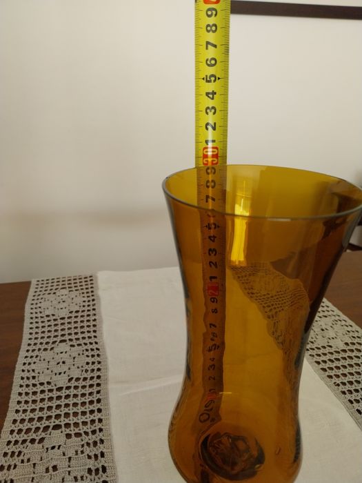 Cálice ou taça em vidro ambar