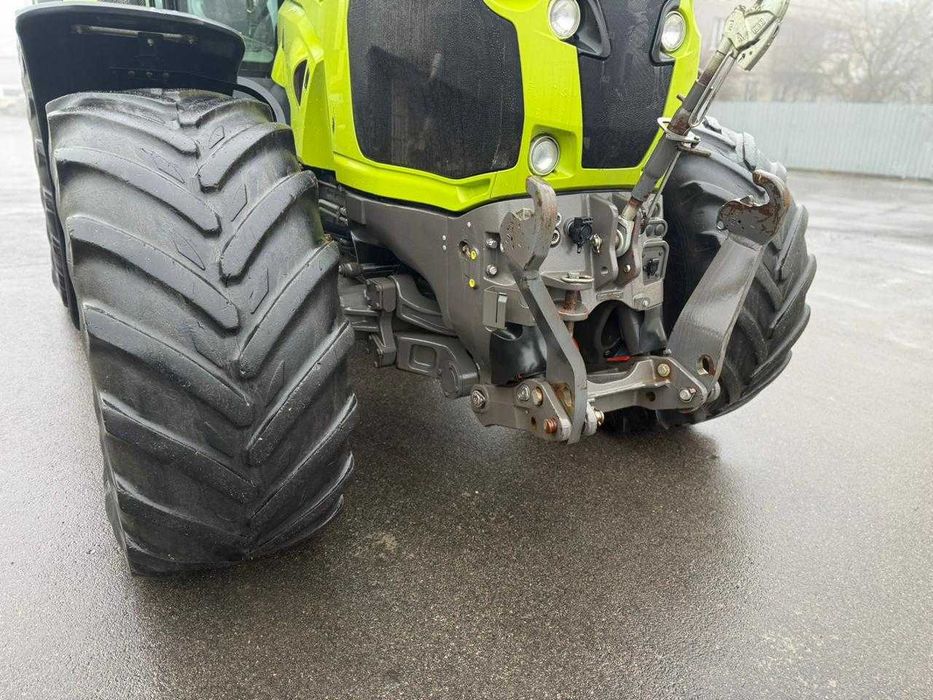 Трактор Claas Axion 810 2013