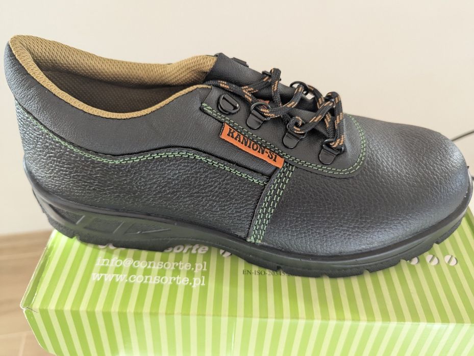 Buty BHP bezpieczne z noskami r. 41 nowe