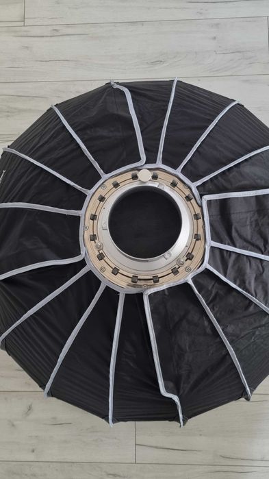 Softbox Aputure Light Dome II. Mocowanie Bowens.