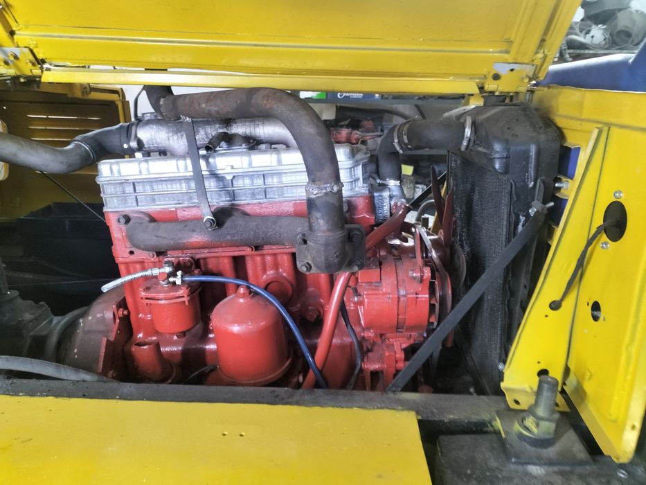 Львівський навантажувач дизельний двигун Д240(мтз80) вантажопідйо 5т