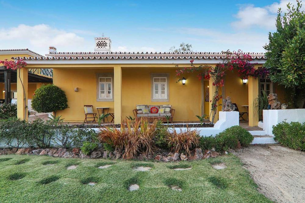 Boliqueime, Vivenda T8, jardim, piscina, vista mar.