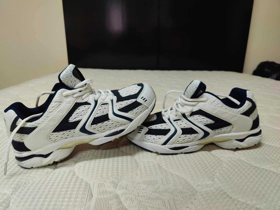 Sapatilhas Armor Developpement Arguerolles tam. 42 novas