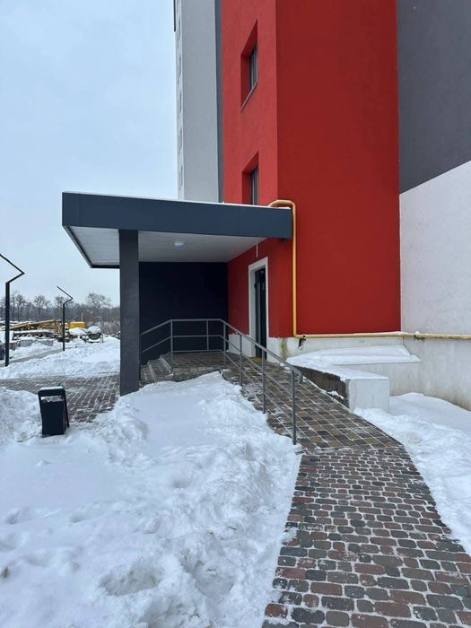 Продаж двокімнатноі квартири у новобудові