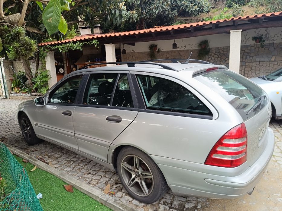 Carrinha Mercedes C220