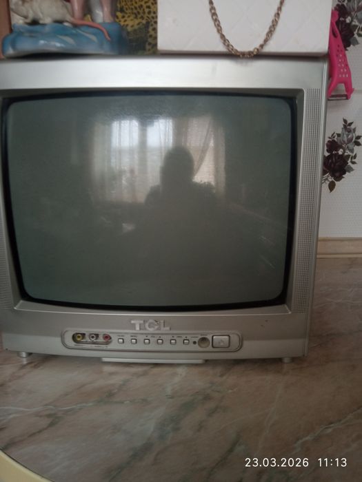 Продам б/у кольоровий телевізор