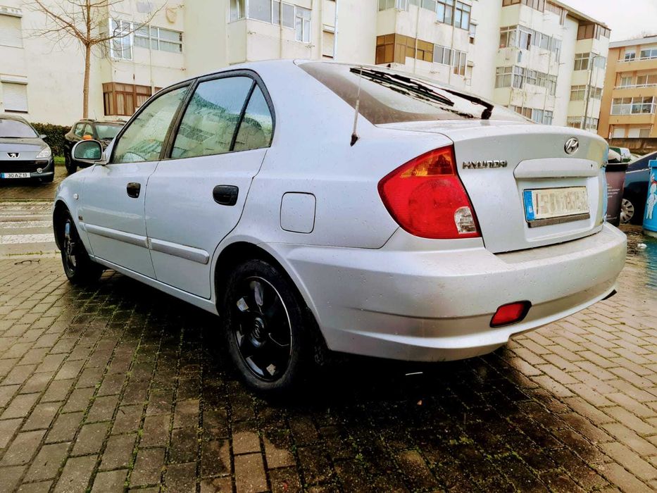 Hyundai Accent 1.5 CRDI diesel impecável