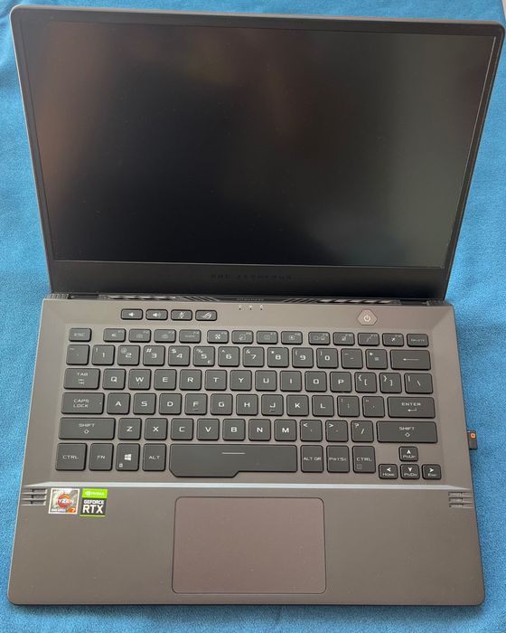 Laptop gamingowy Asus ROG Zephyrus G14 Bardzo mało użytkowany