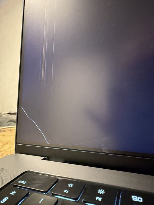Macbook 16 pro m1 pro на запчясти без разбора